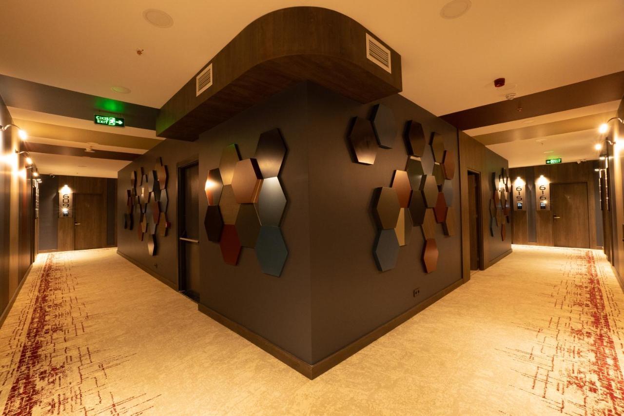 Ramada Encore By Wyndham Istanbul Avcilar Exterior photo
