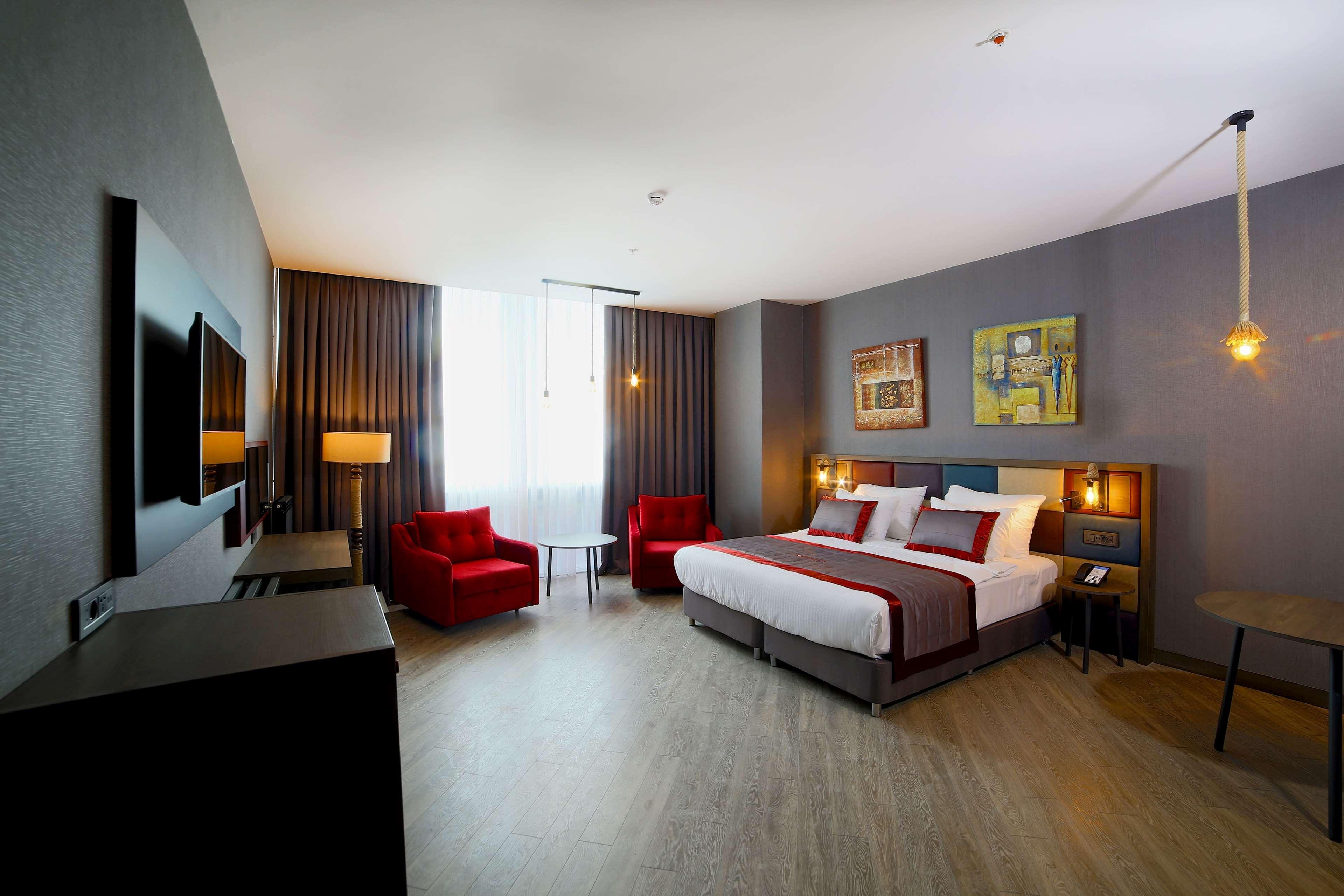 Ramada Encore By Wyndham Istanbul Avcilar Exterior photo